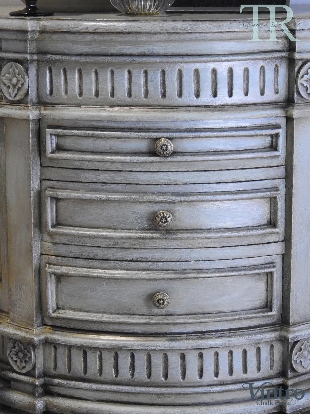 Abadette : 3 drawer bow front