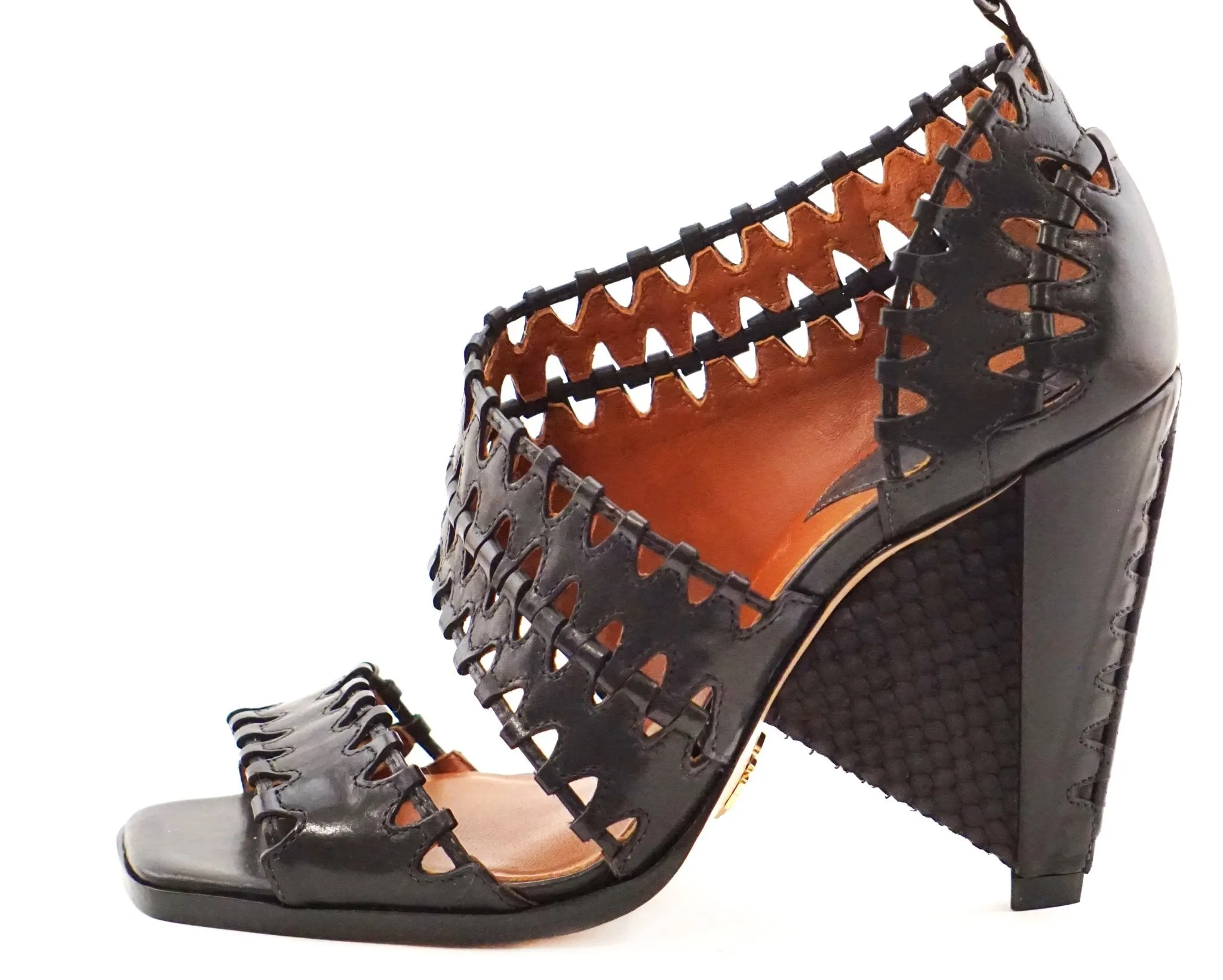 AVERY - BLACK SAMPLE 5.5/6
