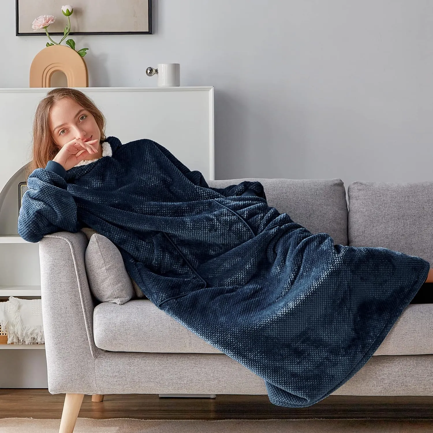 BEDELITE Wearable Blanket Hoodie, Oversized Cozy Warm Sherpa Hooded Blanket Adult, Long Sweatshirt Blanket for Women Men Teen