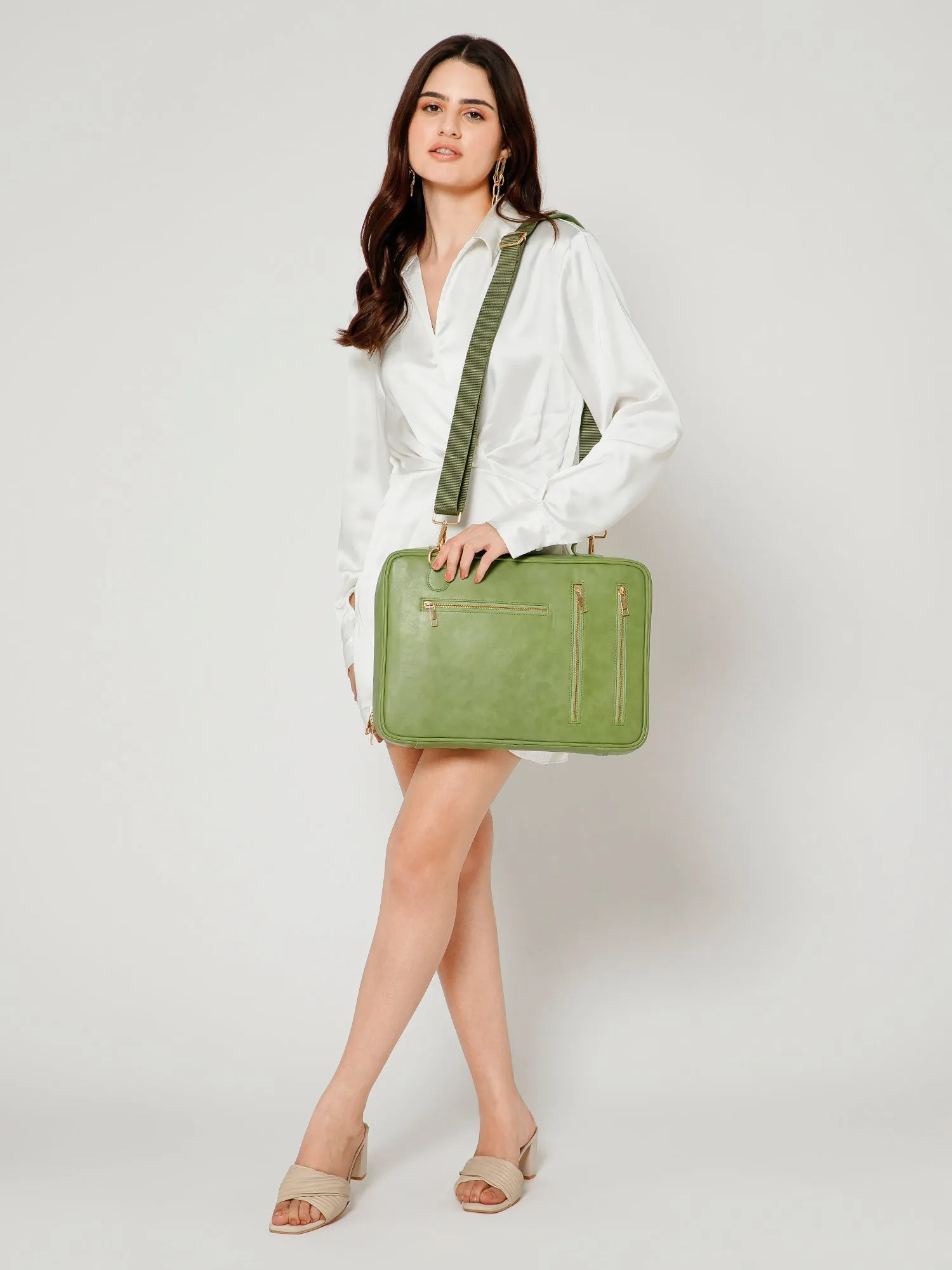 Berrylush Women Green Solid Smart Casual Laptop Bag