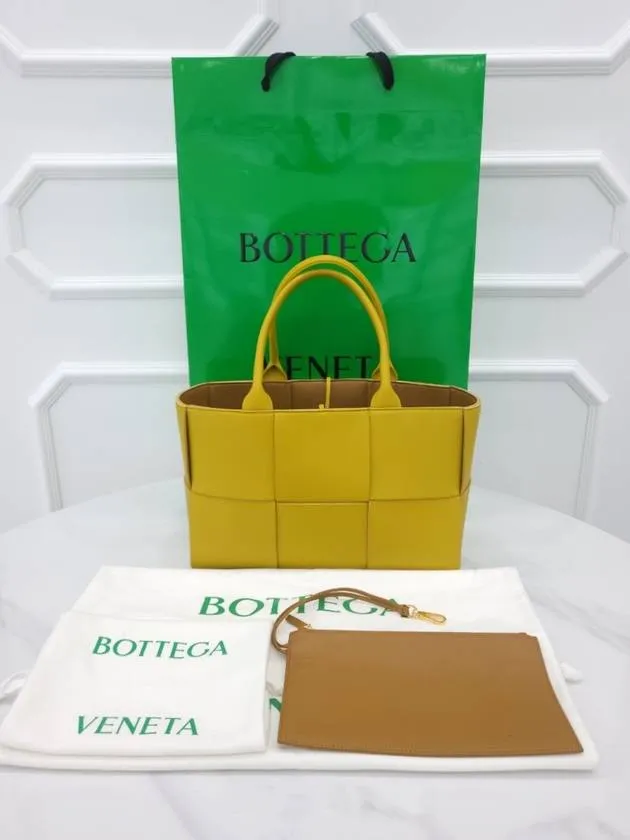 Bottega Veneta Bottega Veneta Intrecciato Arco Tote Bag Small 652867