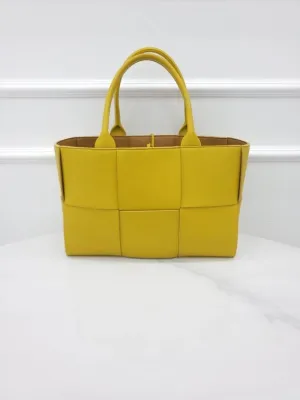Bottega Veneta Bottega Veneta Intrecciato Arco Tote Bag Small 652867