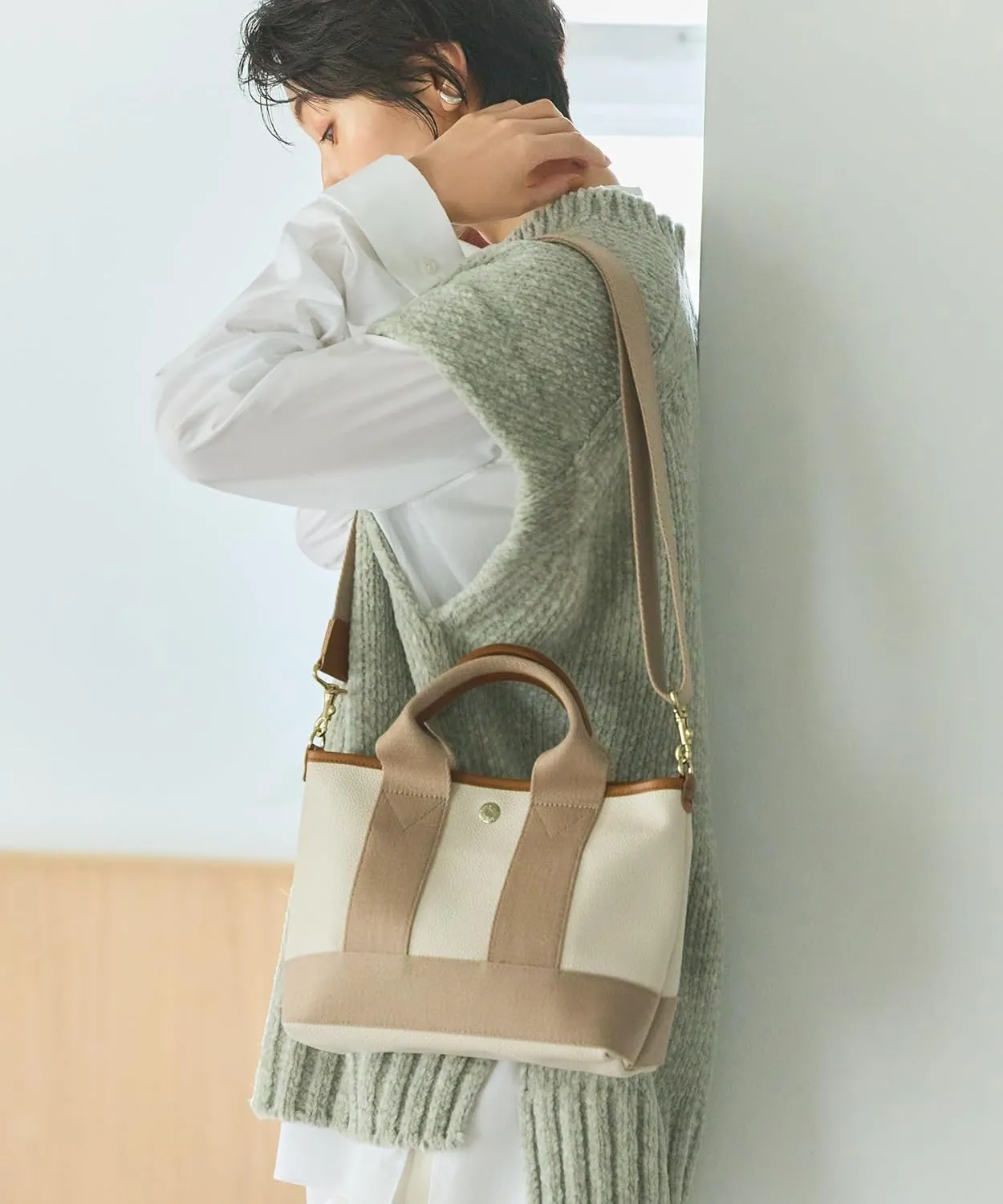 Breath Scotchgrain Neo Leather Mini Tote Bag with Shoulder S