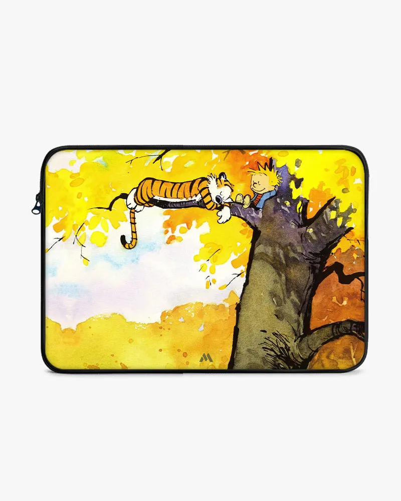 Calvin Hobbes Idyllic Life MacBook / Laptop-Sleeve
