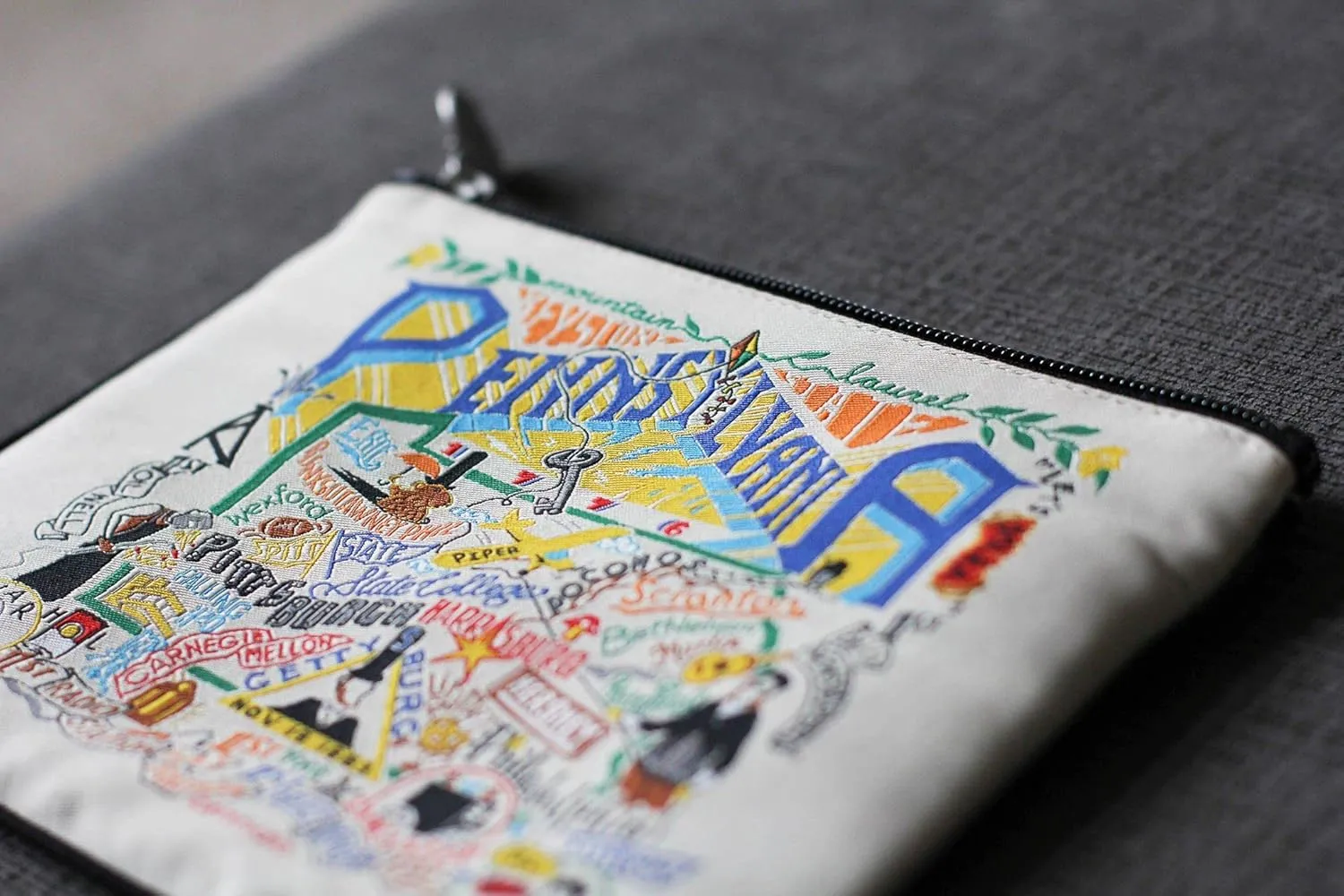 catstudio Pennsylvania Zip Pouch - Natural | 5" x 7"