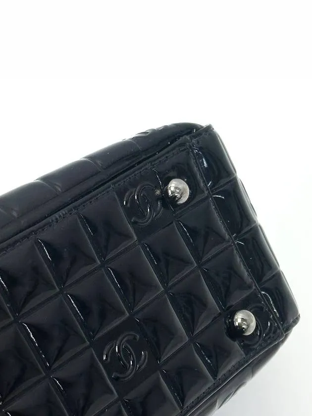 CC Instant help bar bag 4VCHB32177 division chocolate tote Energy-efficient Black logo 7th Chanel enamel
