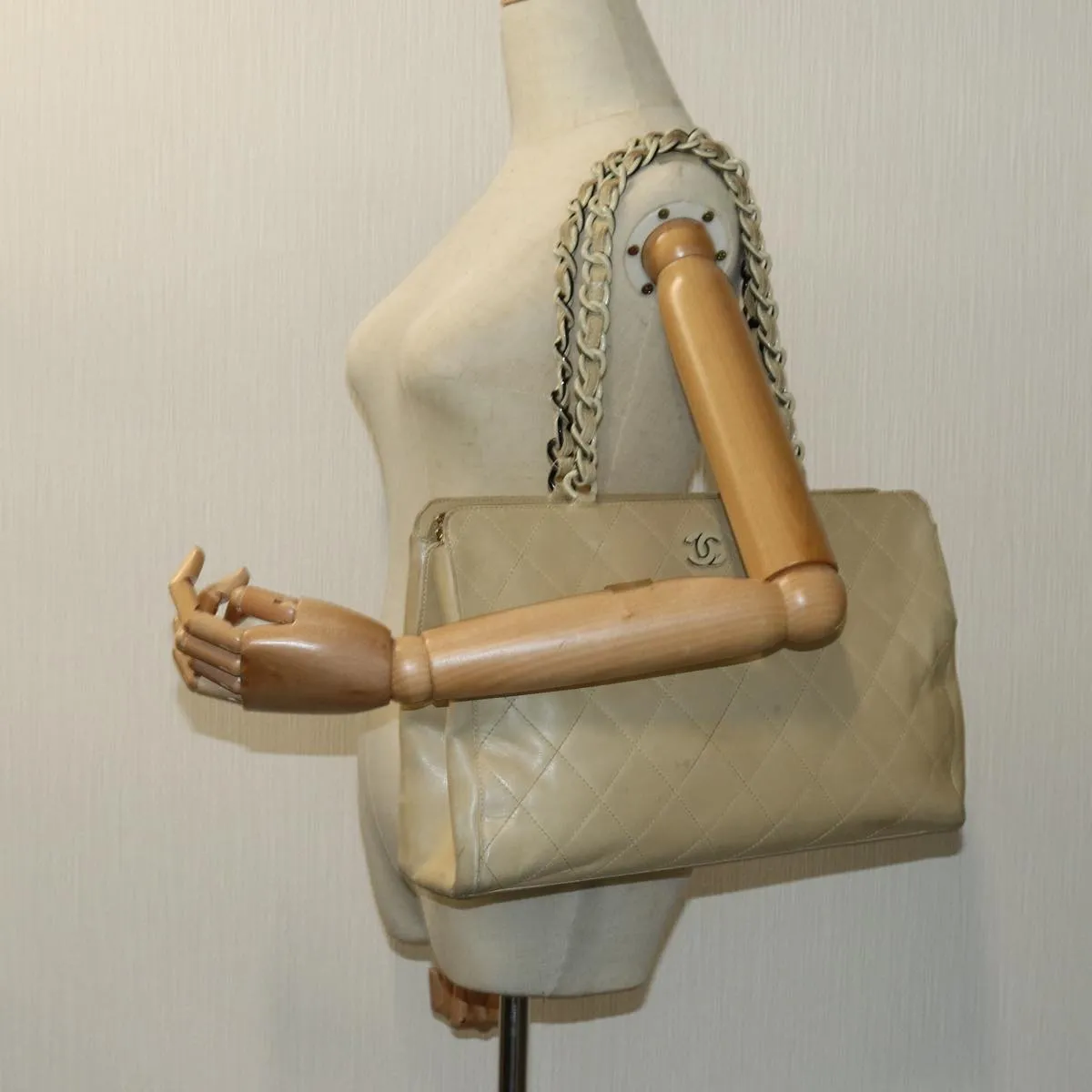 CHANEL Matelasse Chain Tote Bag Leather Beige CC yk11588
