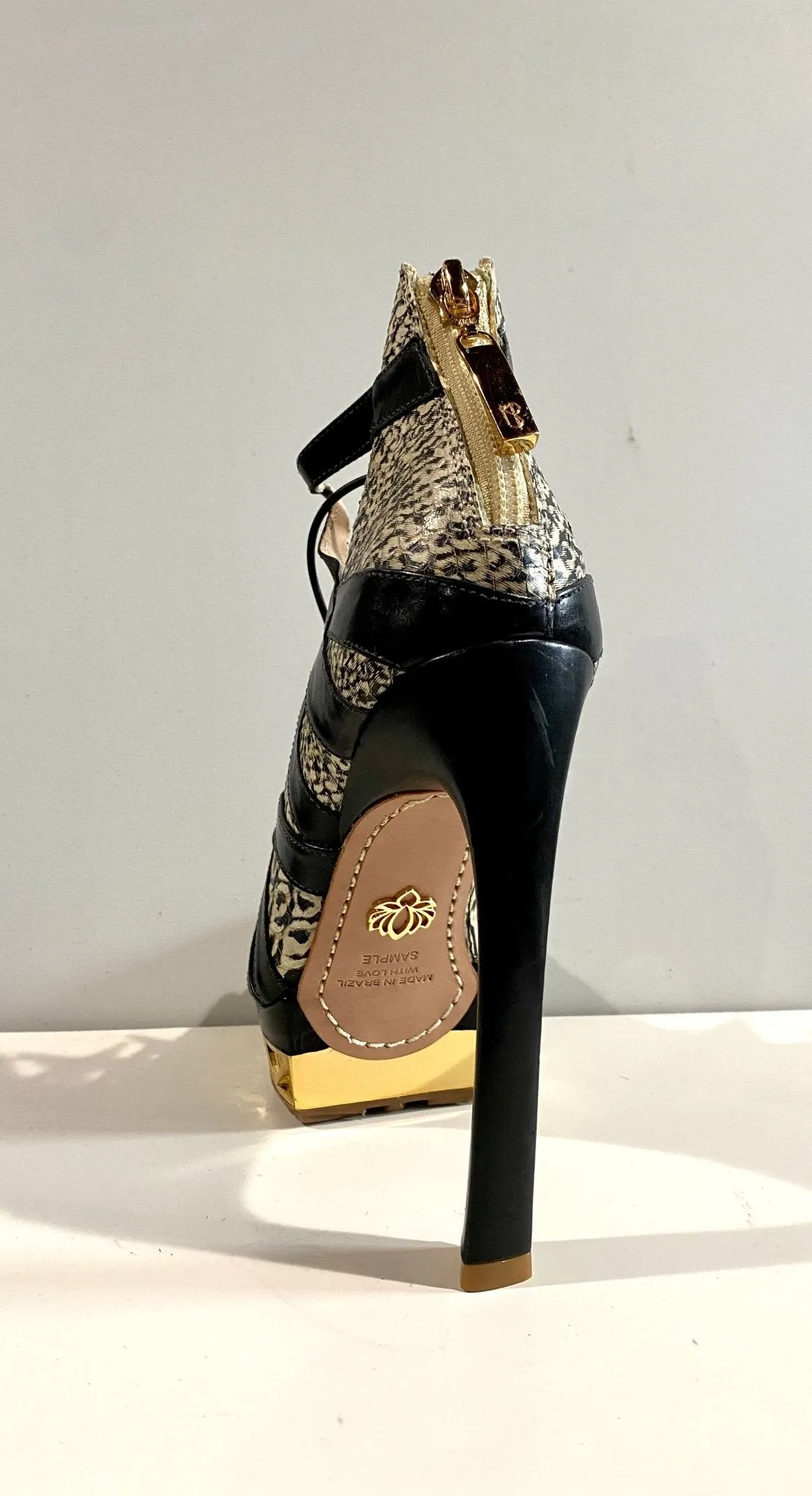 COLETTE - BLACK MULTI SAMPLE 6