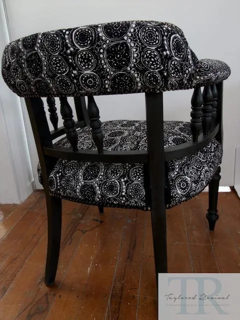 commissioned captains chair