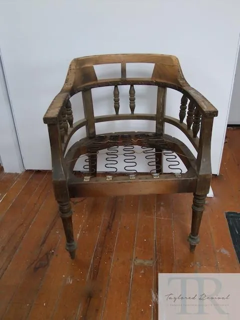 commissioned captains chair