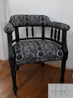 commissioned captains chair