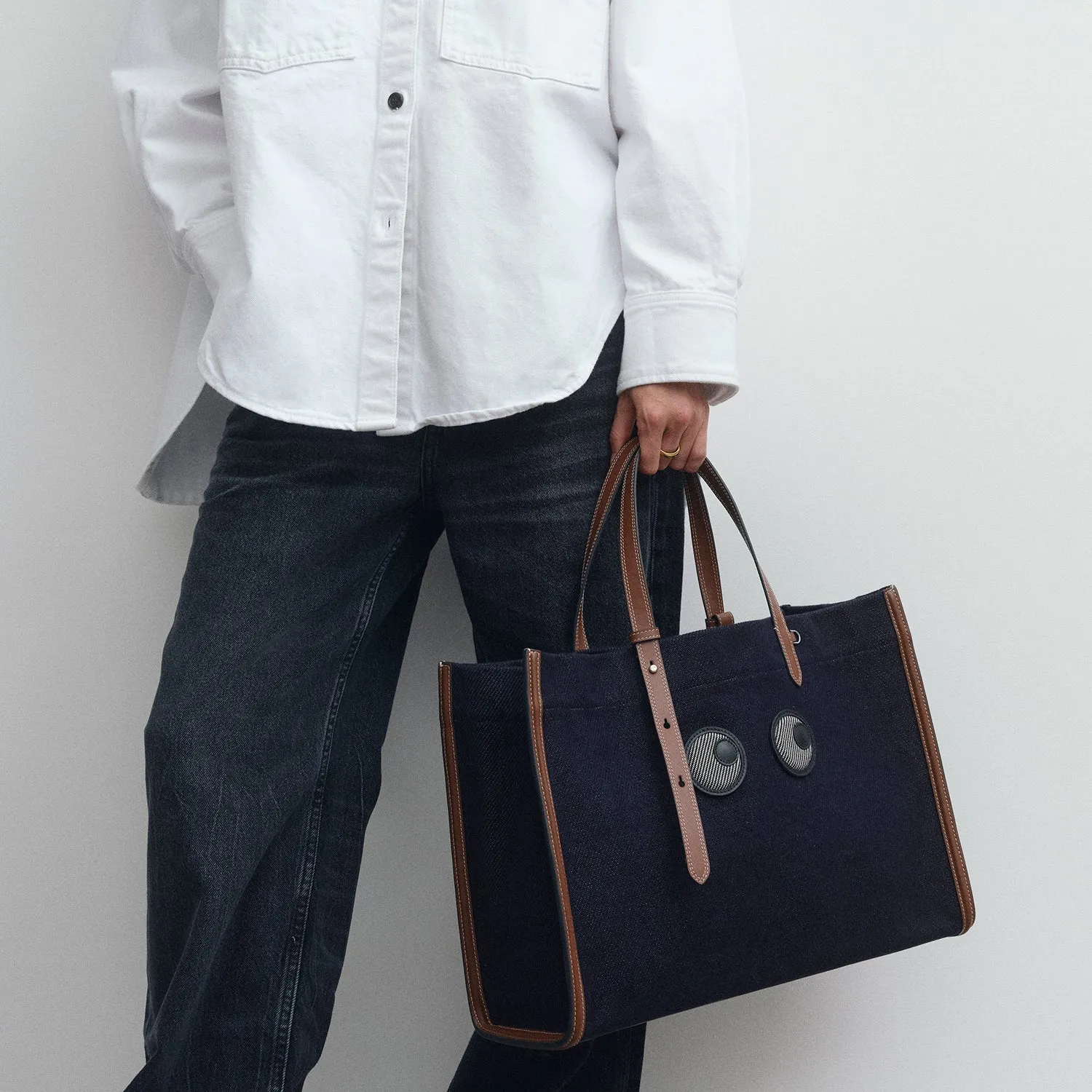 E/W Eyes Tote