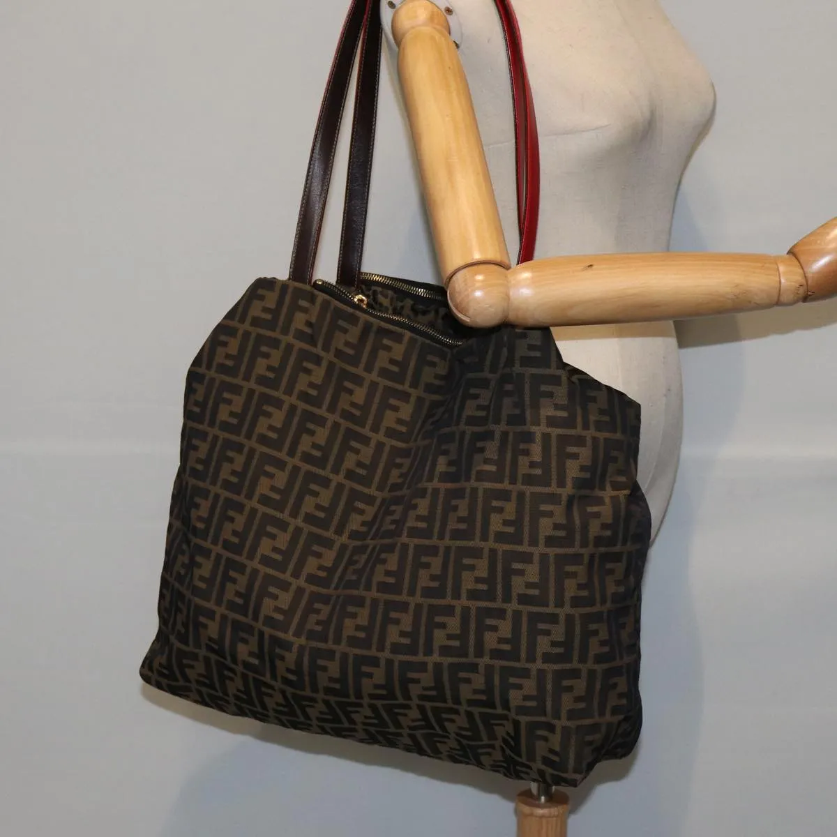 FENDI Zucca Canvas Tote Bag Brown Black gold ep5516