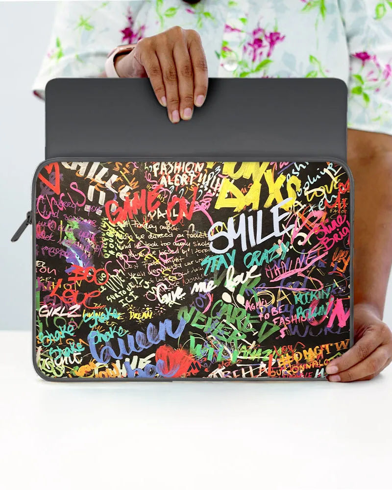 Graffiti-Walled MacBook / Laptop-Sleeve