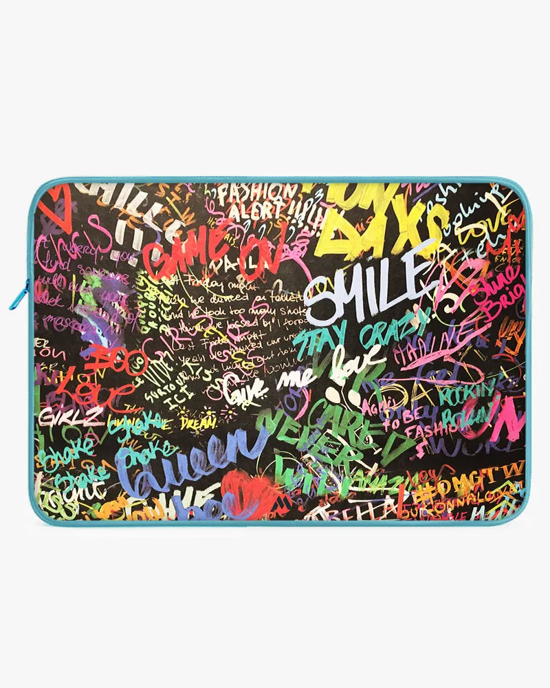 Graffiti-Walled MacBook / Laptop-Sleeve