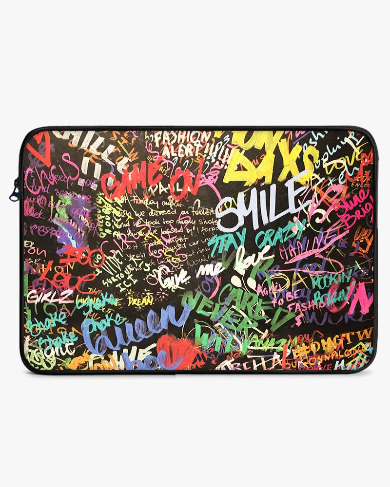 Graffiti-Walled MacBook / Laptop-Sleeve