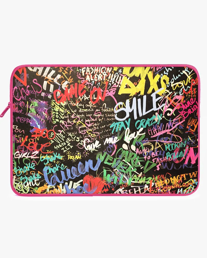 Graffiti-Walled MacBook / Laptop-Sleeve