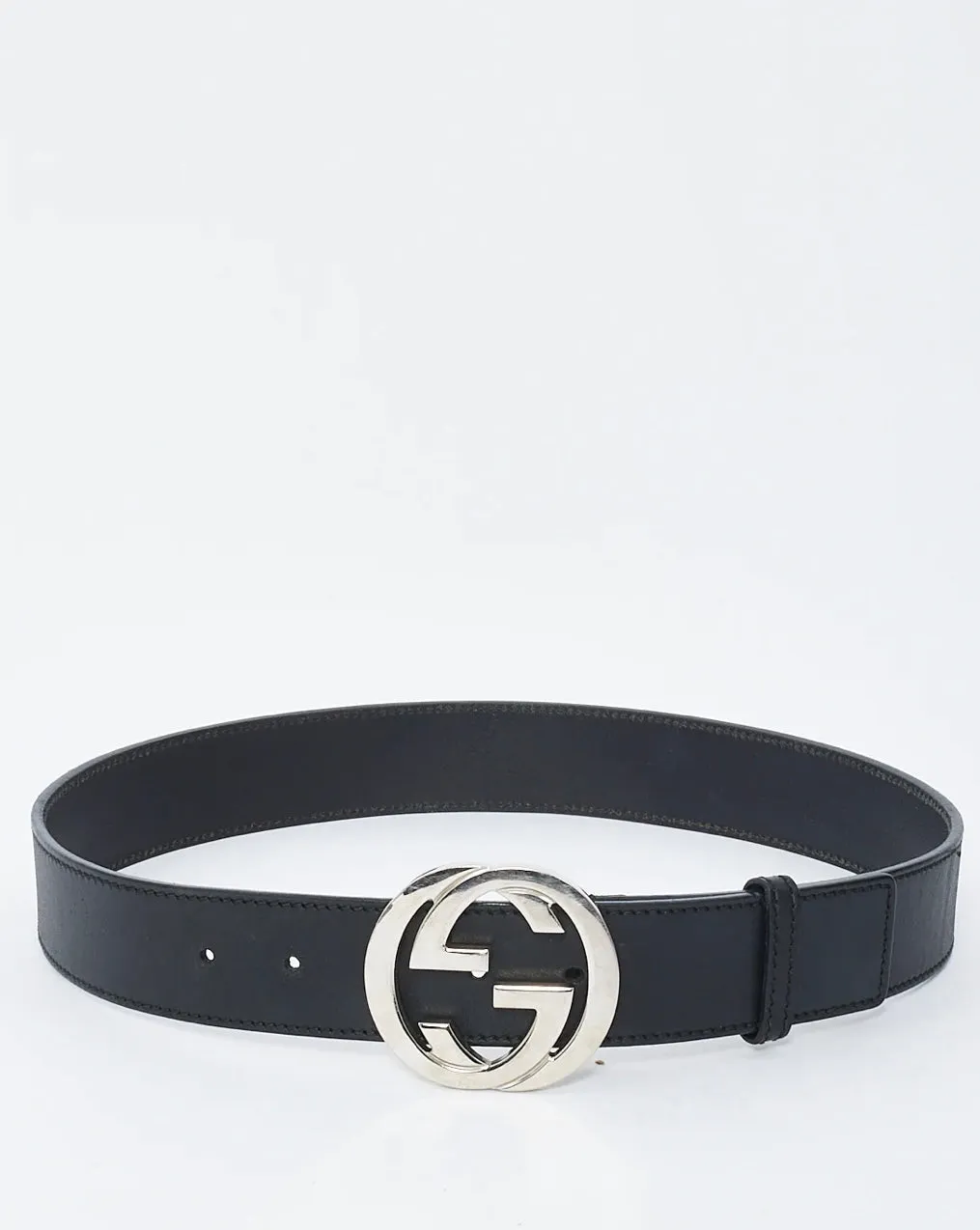 GUCCI BLACK LEATHER BELT WITH SILVER INTERLOCKING GG BUCKLE - 80/32