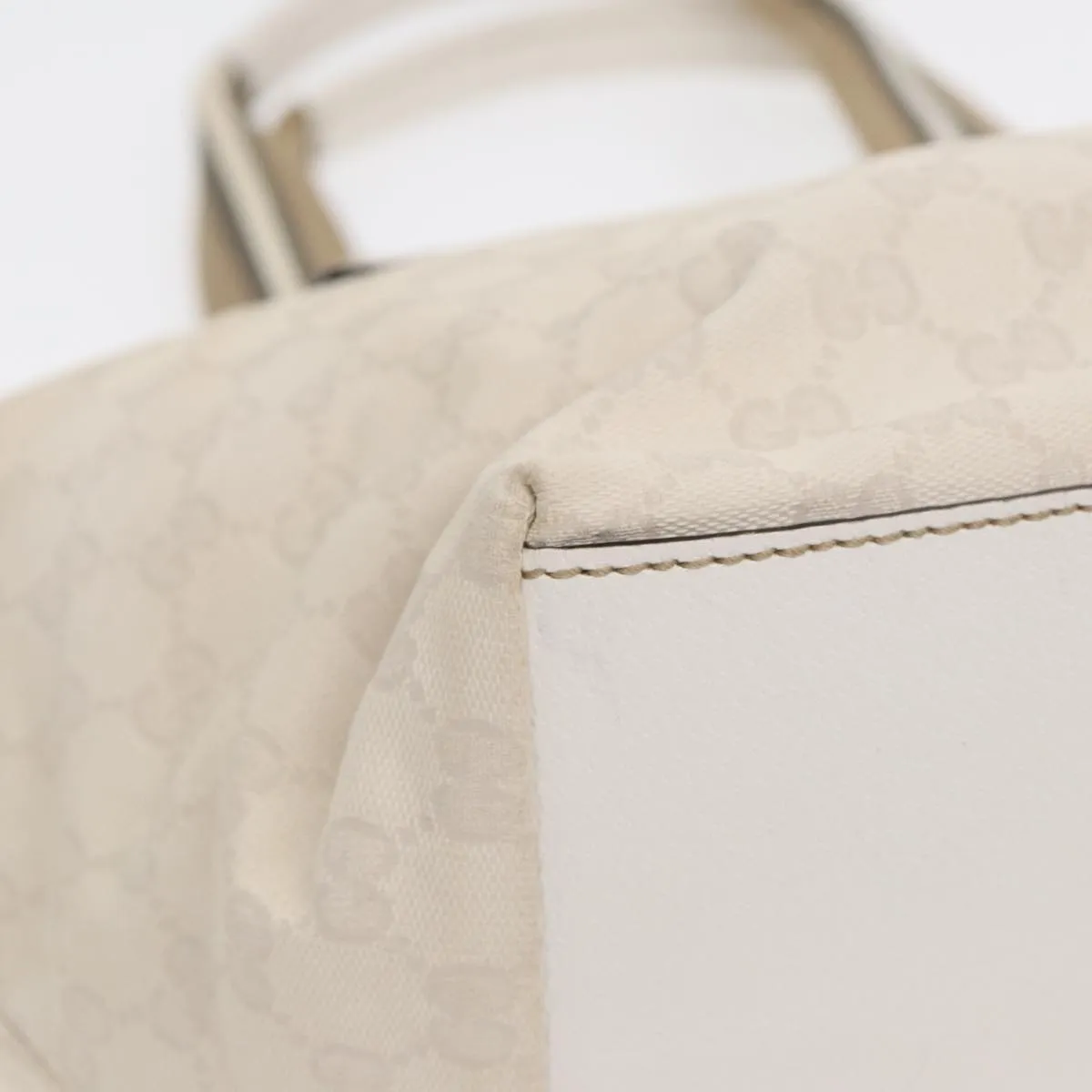 GUCCI GG Supreme Tote Bag White Beige gold 131230 ki4782