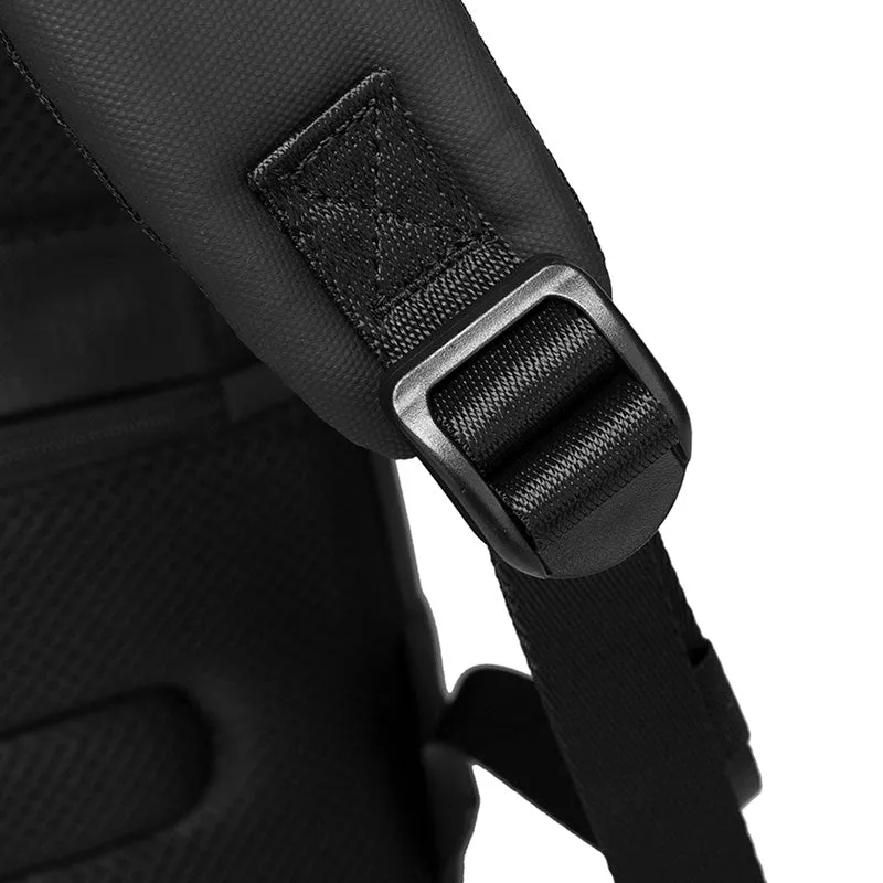 Keoni Smart Backpack