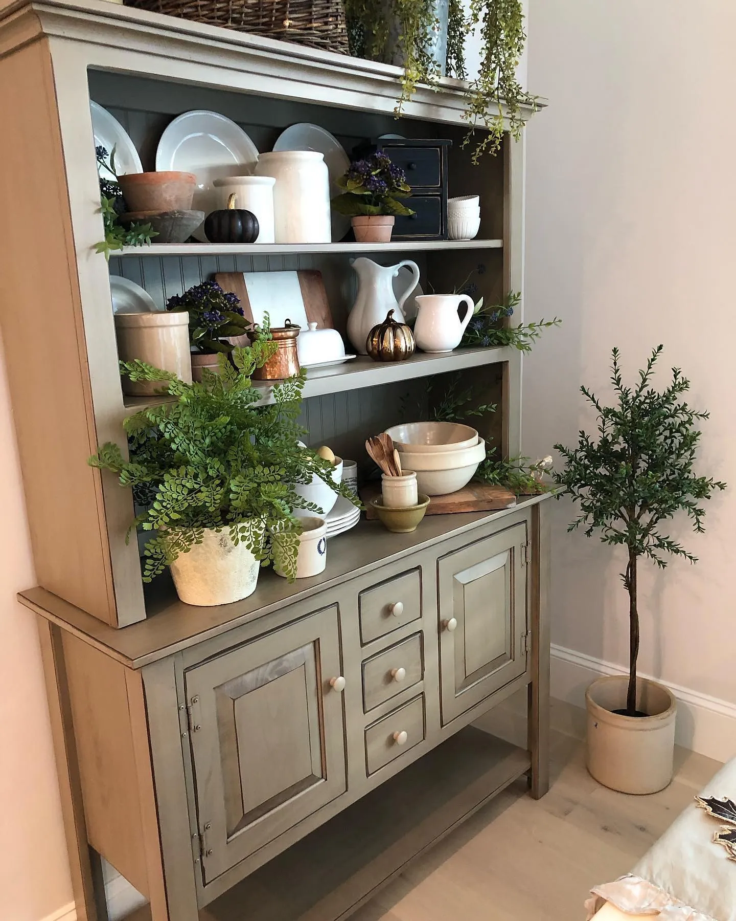 Kingston - Amish Open Shelf Sideboard Hutch