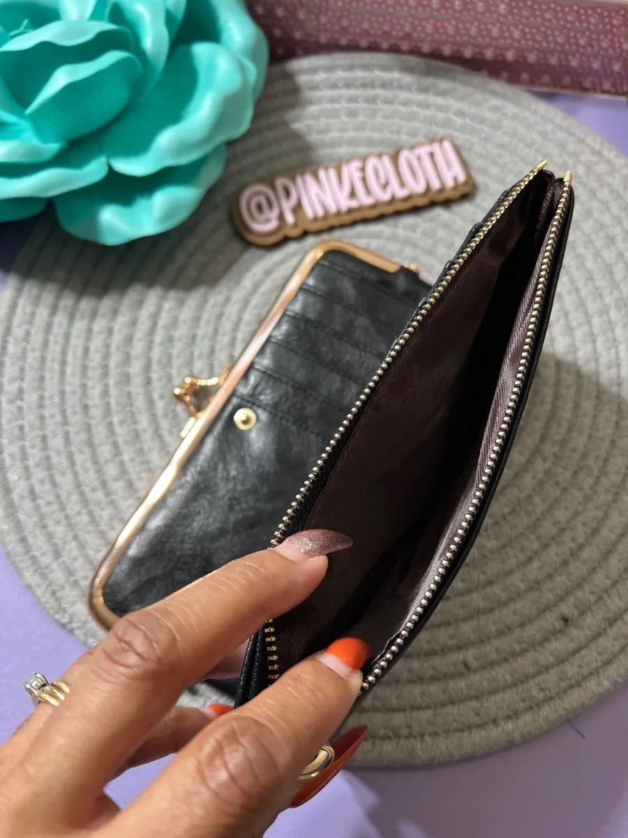Kisslock Dual Budget wallet with Cash Envelope Dividers