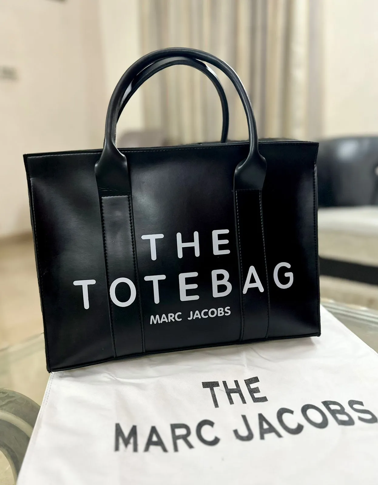 MARC JACOBS  TOTE
