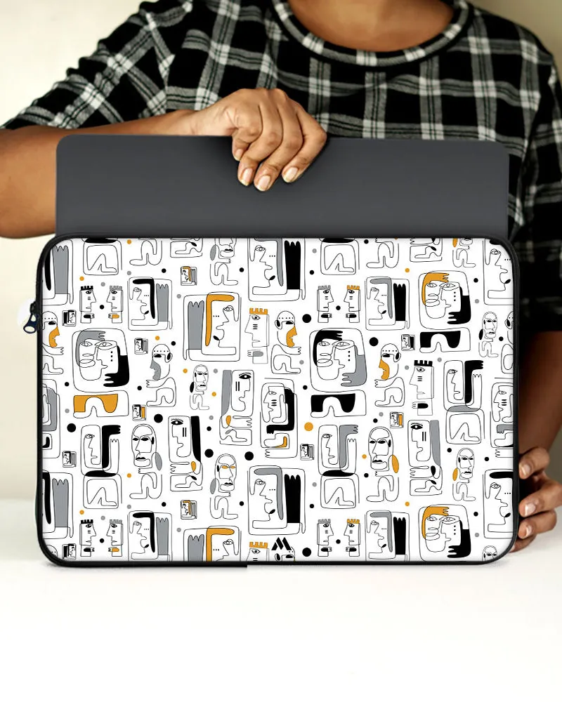 Minimalist Faces MacBook / Laptop-Sleeve