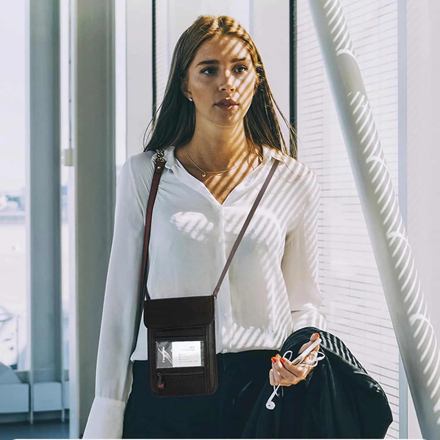 Neck Strap Travel Passports Wallet Phone Case Antitheft Crossbody Document Bag Credit Card Passports Holder Enduring