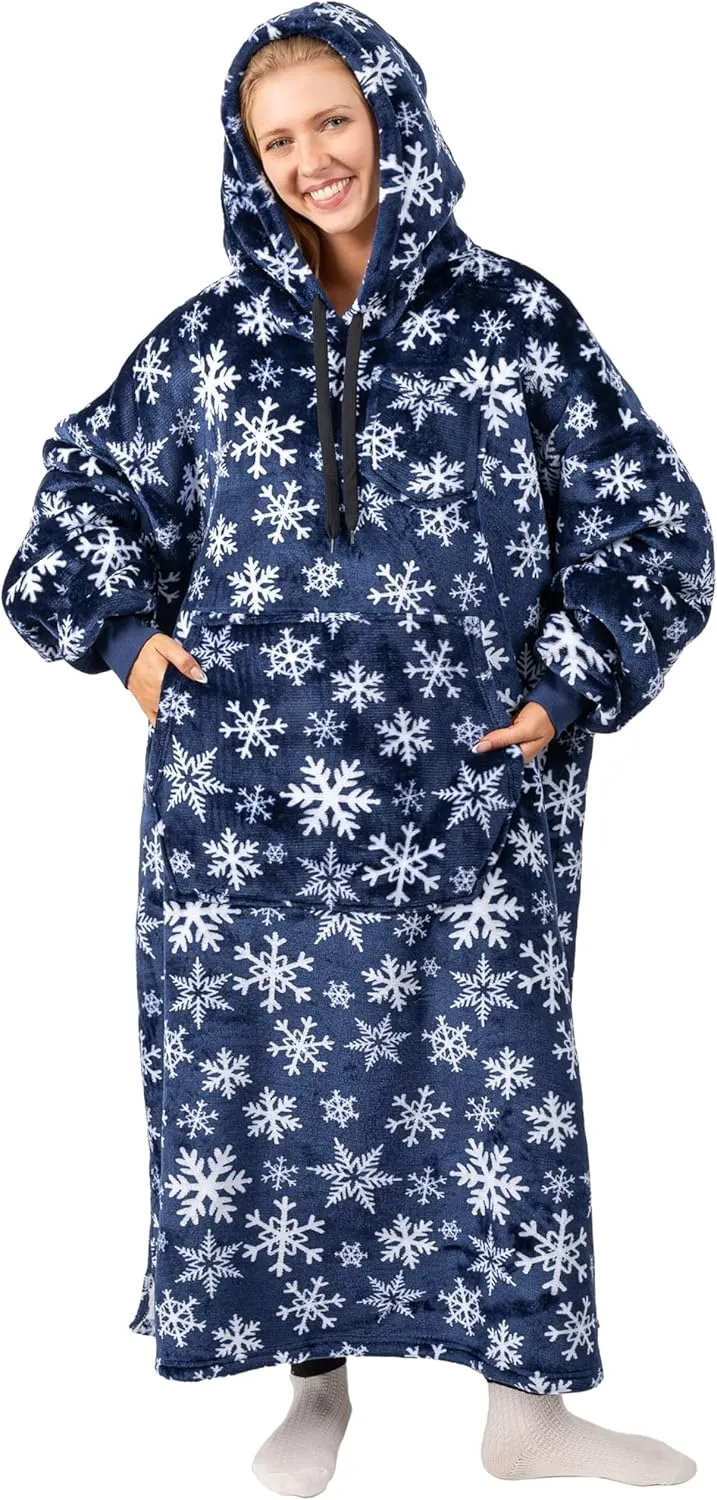 PAVILIA Blanket Hoodie for Women Blue, Sherpa Wearable Blanket Men, Cozy Oversized Sweatshirt Blanket, Warm Fleece Hooded Blanket Sweater with Sleeves and Giant Pocket, Adult Long, Blue Snowflake