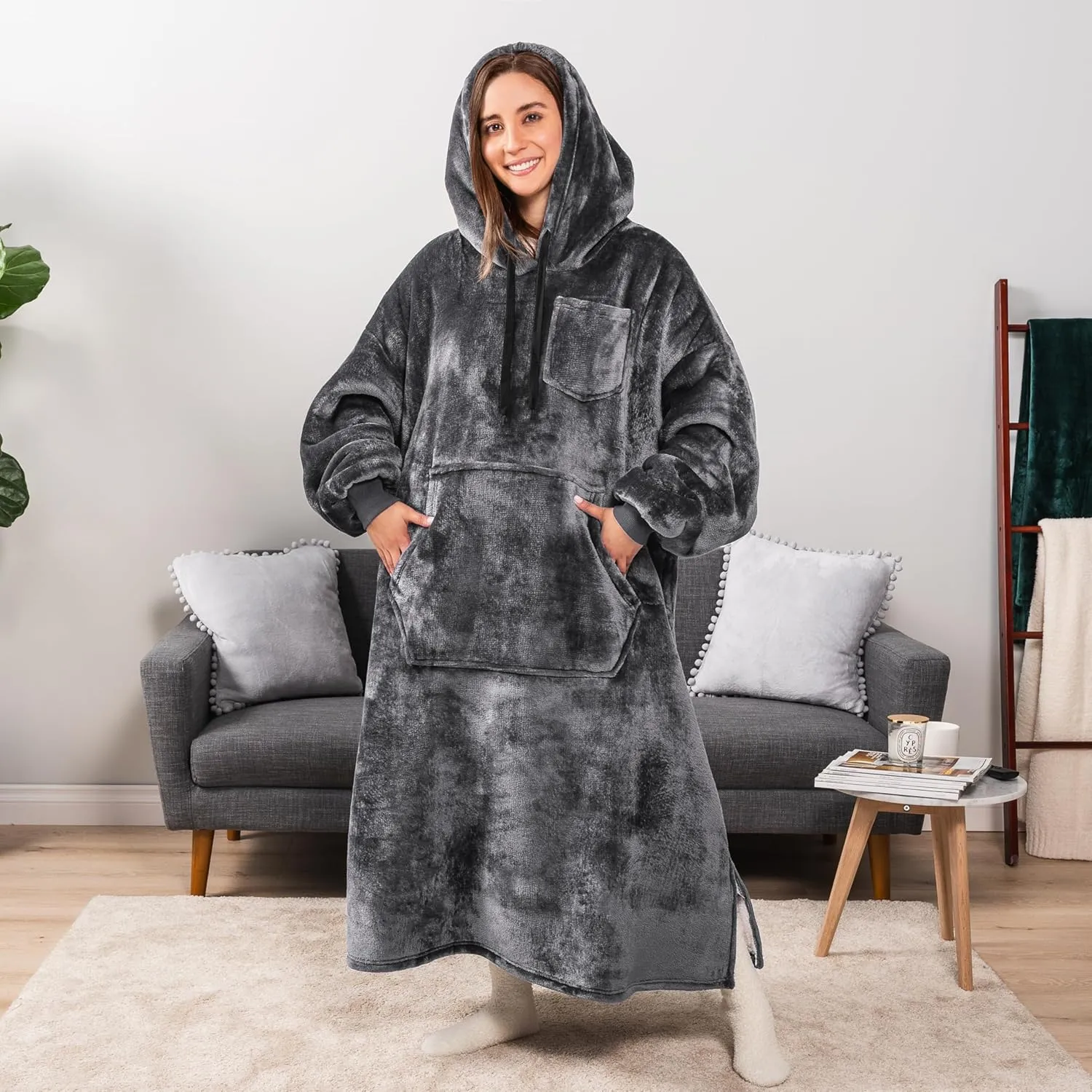 PAVILIA Blanket Hoodie for Women Grey, Sherpa Wearable Blanket Men, Cozy Oversized Sweatshirt Blanket, Warm Fleece Hooded Blanket Sweater with Sleeves and Giant Pocket, Adult Long, Gray