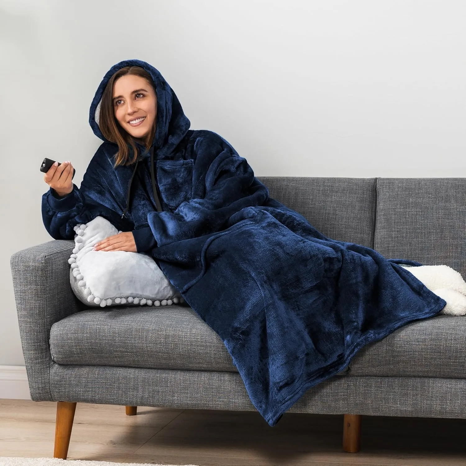PAVILIA Blanket Hoodie for Women Navy, Sherpa Wearable Blanket Men, Cozy Oversized Sweatshirt Blanket, Warm Fleece Hooded Blanket Sweater with Sleeves and Giant Pocket, Adult Long, Navy Blue