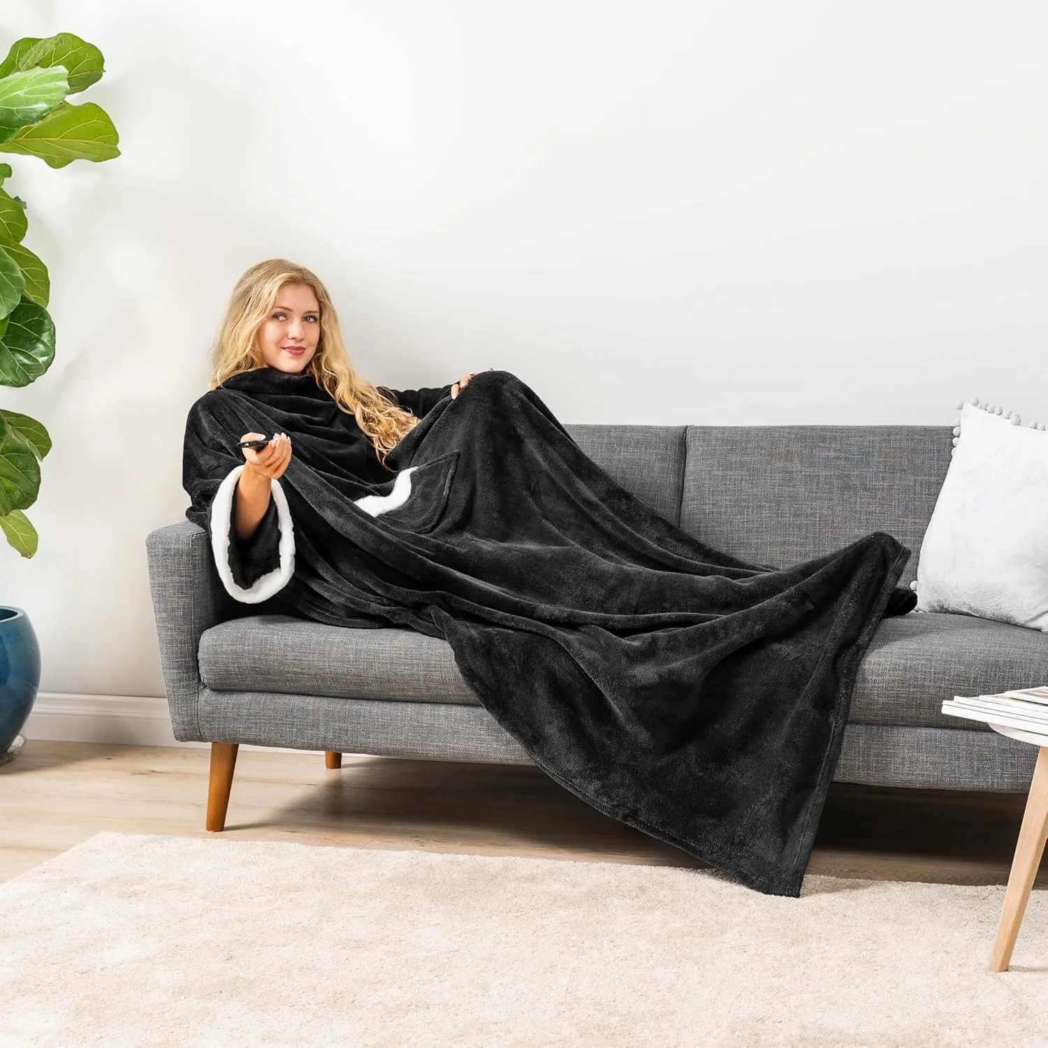 PAVILIA Fleece Blanket with Sleeves for Women Men Adults, Wearable Blanket Warm Soft Plush, Snuggle Pocket Sleeved TV Throw Wrap, Cozy White Elephant Gifts Ideas for Mom Wife, Black