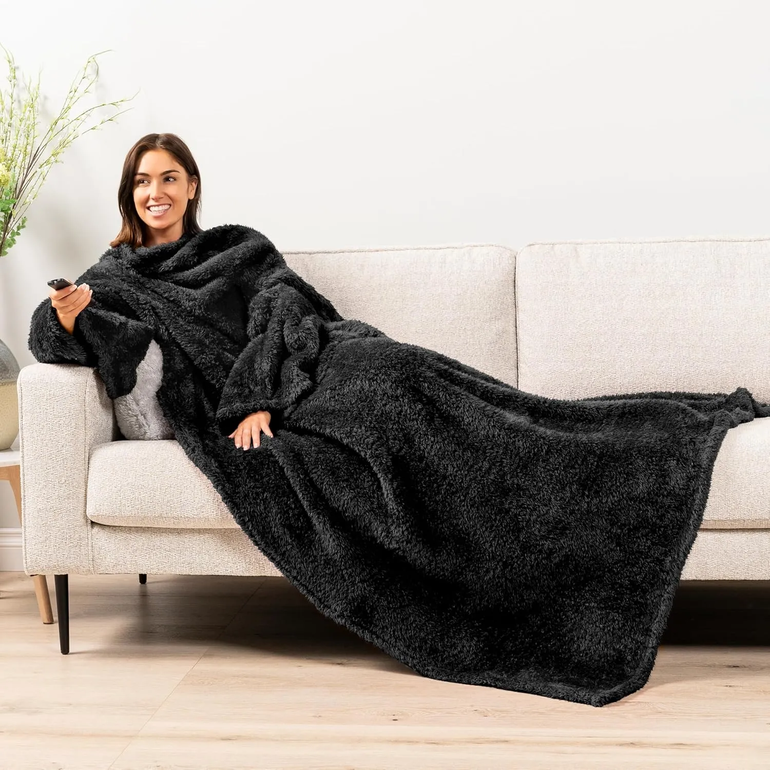 PAVILIA Fluffy Blanket with Sleeves for Women Men Adults, Wearable Blanket Plush Soft Fuzzy, Snuggle Pocket Sleeved TV Throw, Sherpa Fleece Warm Cozy Shaggy Gifts Ideas for Mom Wife