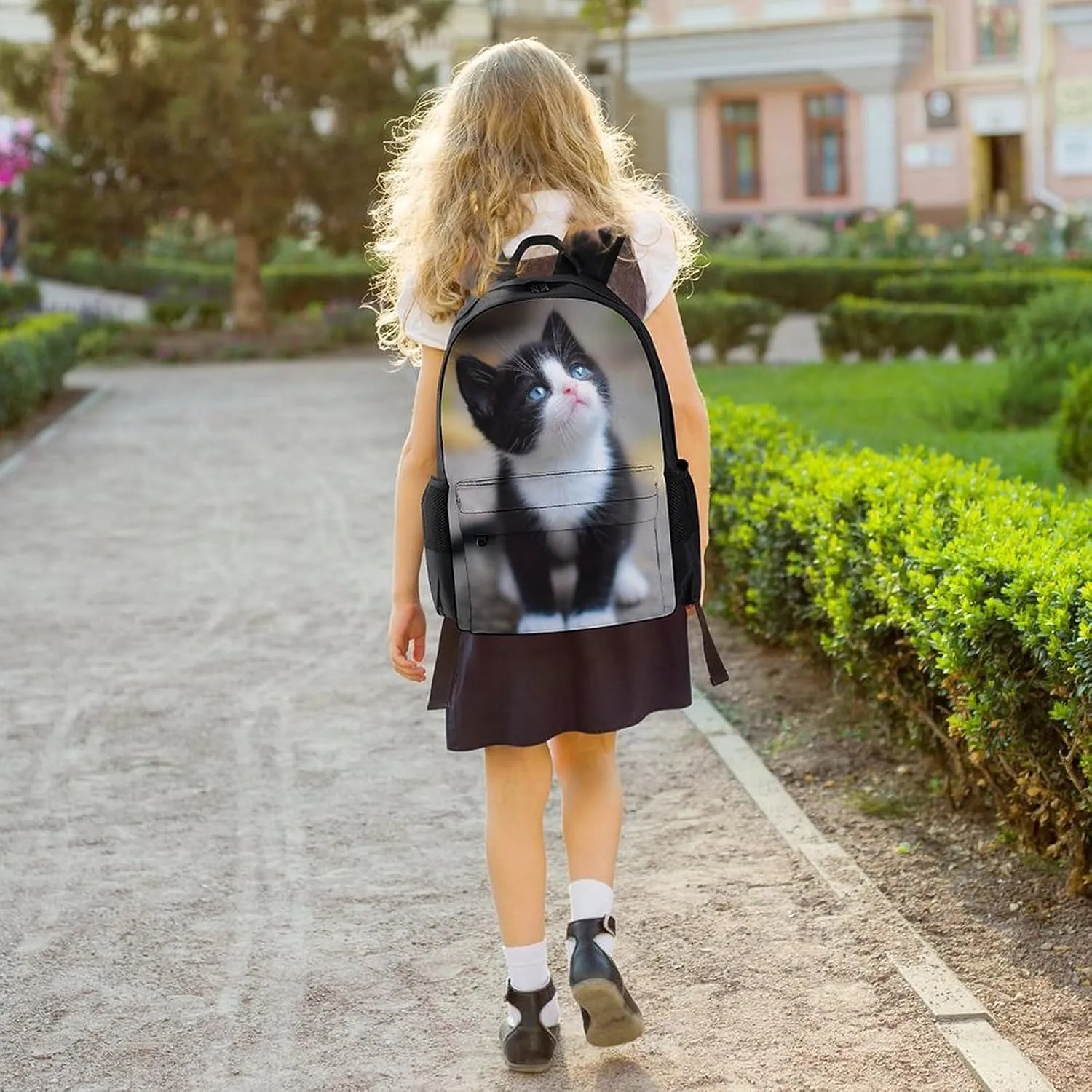 Polyester Daypack Backpack for Trekking Picnic Walking Cycling - Large Capacity Anti-Theft Multipurpose Shoulder Bag, Black And White Cute Black Cat Casual Daypack