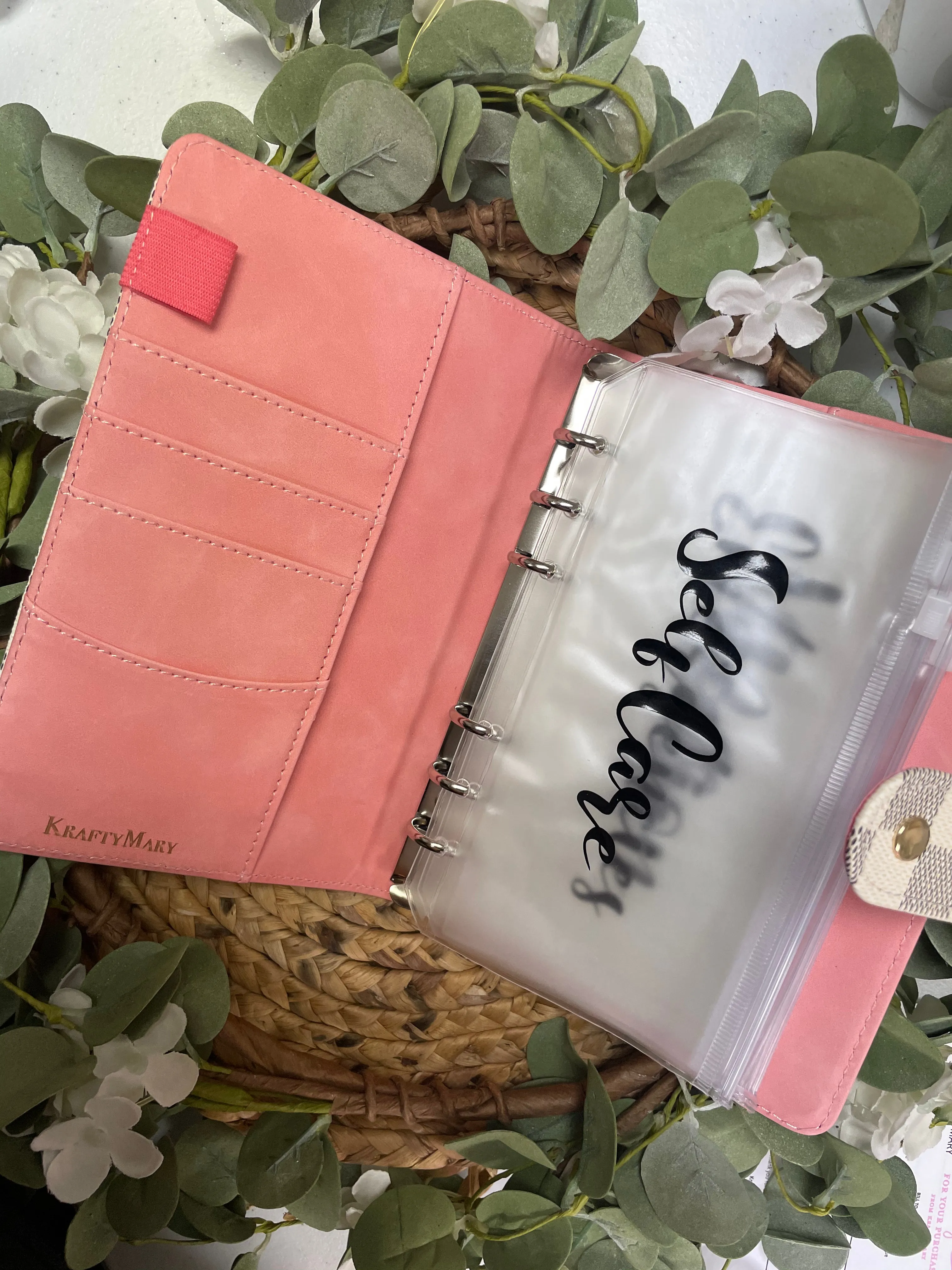 (RTS)Checkered Binder A6