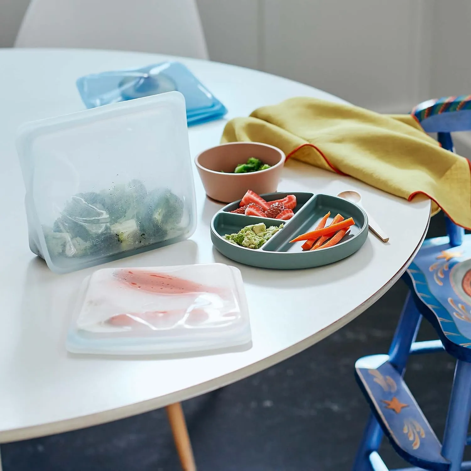 Stasher Premium Silicone Reusable Food Storage Bags, 4-Pack, Clear, Multi-Use Food Storage Bags, Lunch Bag, Travel Containers, BPA Free, Leak-free, Dishwasher-Safe, Eco-friendly