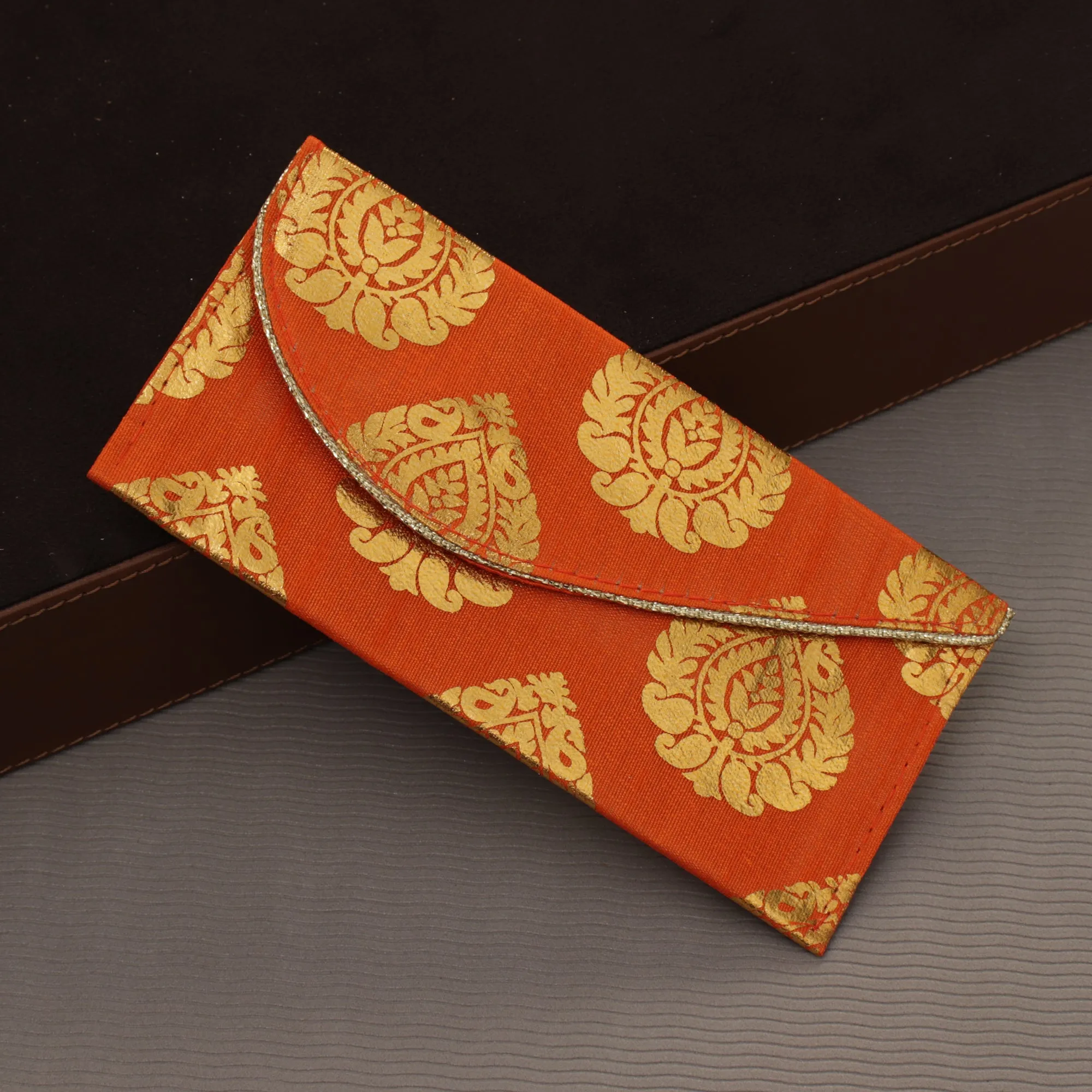 The Auspicious Leafy Sagan Lifafa (Set of 4)