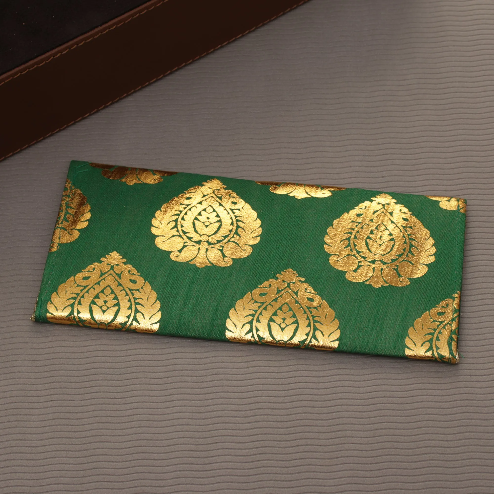 The Auspicious Leafy Sagan Lifafa (Set of 4)