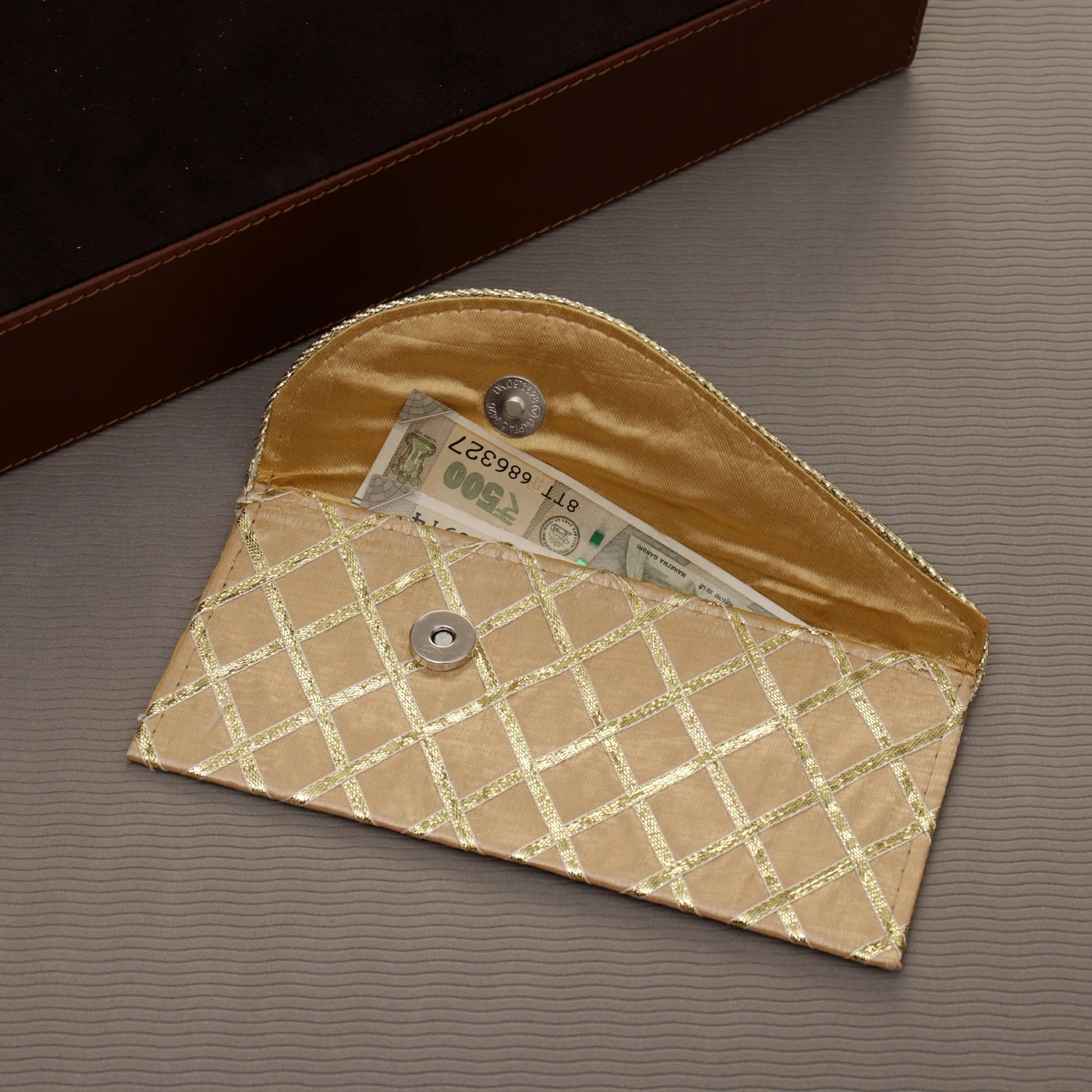 The Barfee Sagan Lifafa (Set of 4)