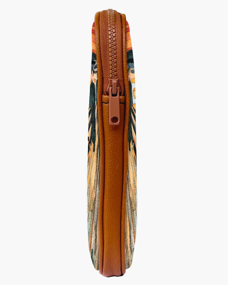 The Scream in Technicolor [Edvard Munch] MacBook / Laptop-Sleeve