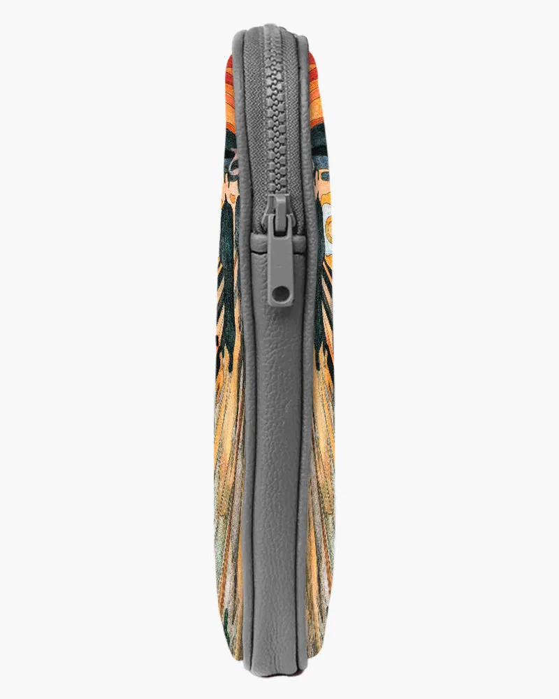 The Scream in Technicolor [Edvard Munch] MacBook / Laptop-Sleeve
