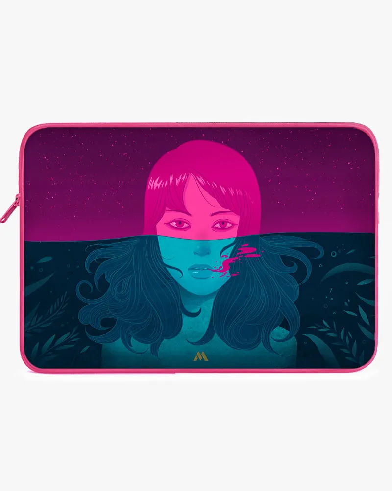 Under the Surface MacBook / Laptop-Sleeve