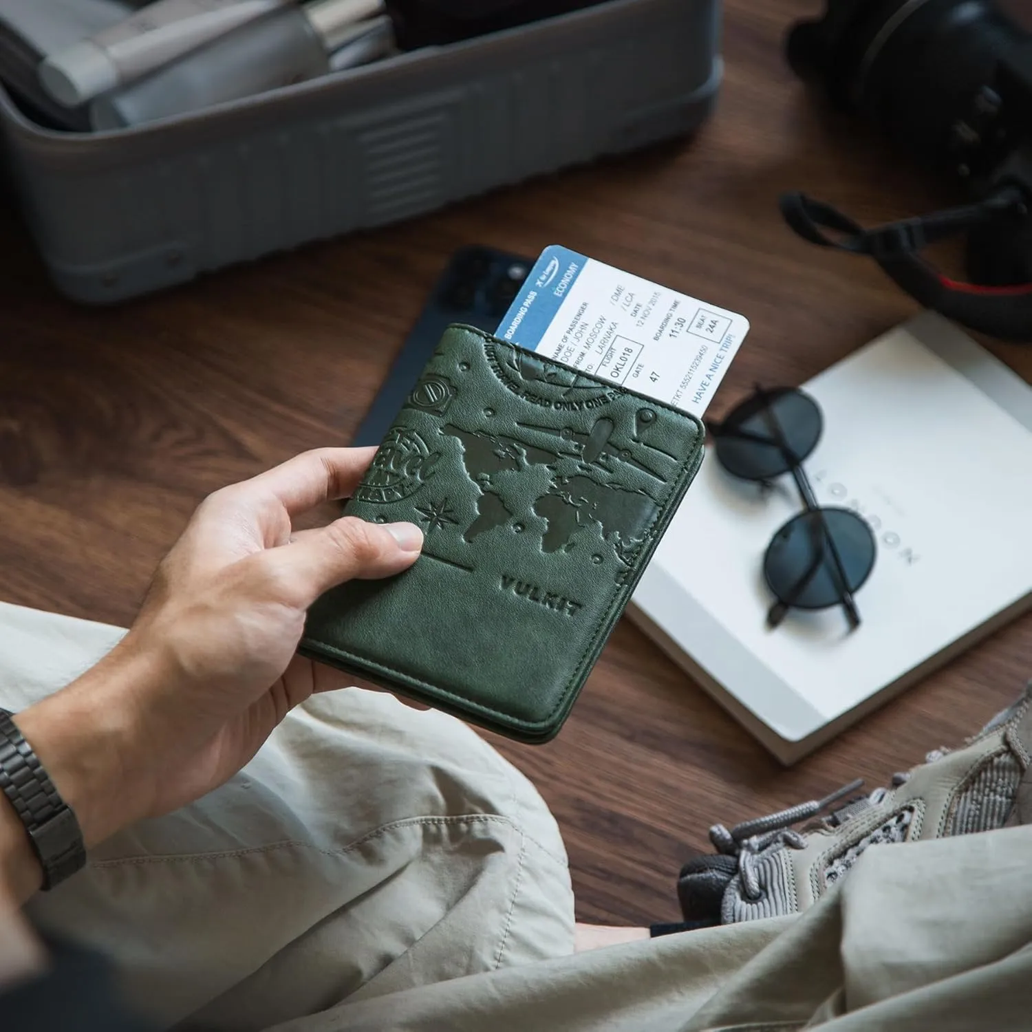 VULKIT Passport Holder Magnetic Closure RFID Blocking Travel Wallet Passport Book Cover Boarding Pass Holder Travel Essentials